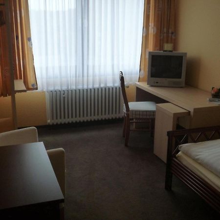 Center Hotel Gütersloh Oda fotoğraf